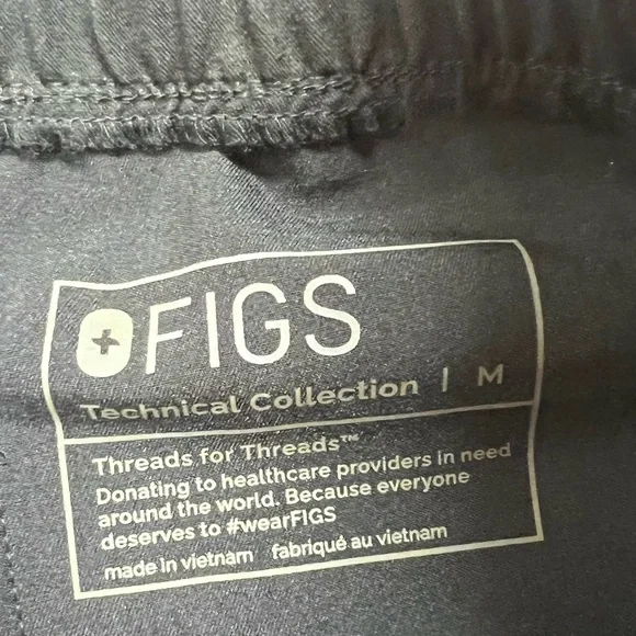 FIGS Technical Collection Scrub Pants - Black - Picture 3 of 8